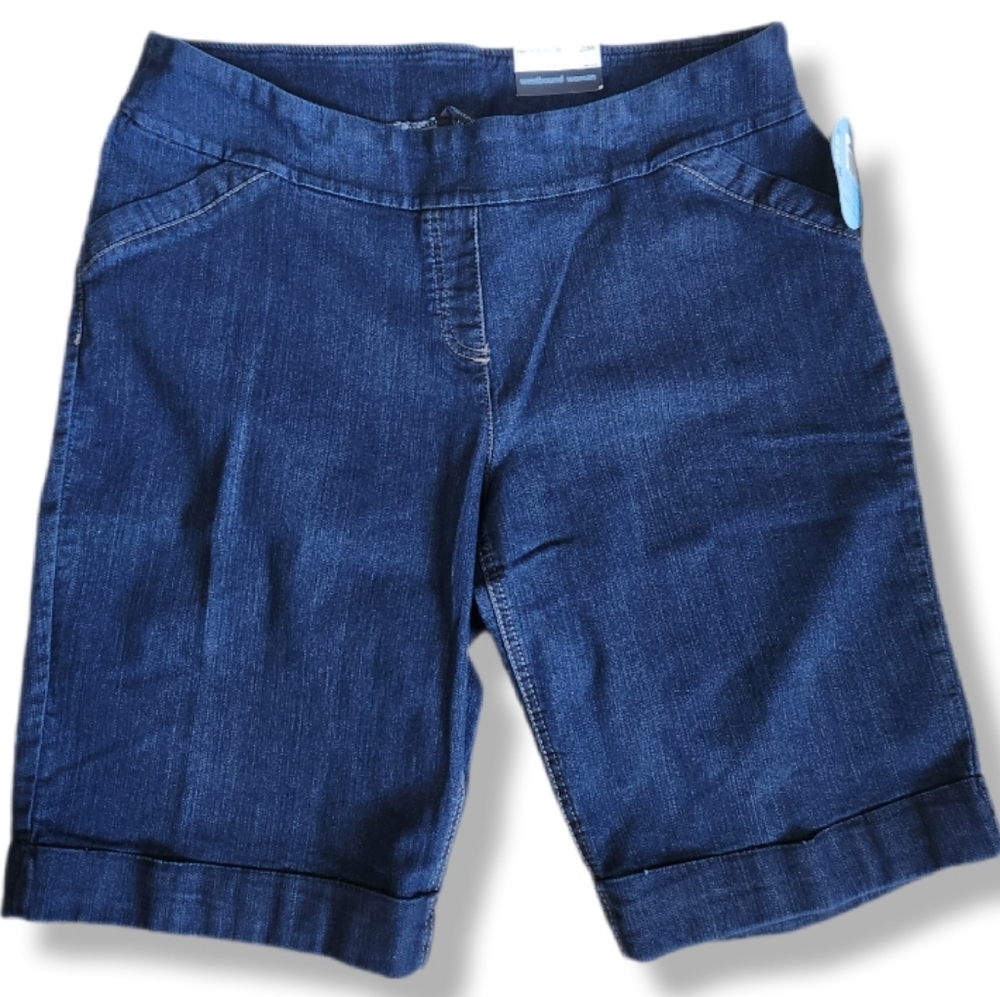 Westbound Woman The Park Ave Fit Slim FX Technology Pull On Shorts 20W